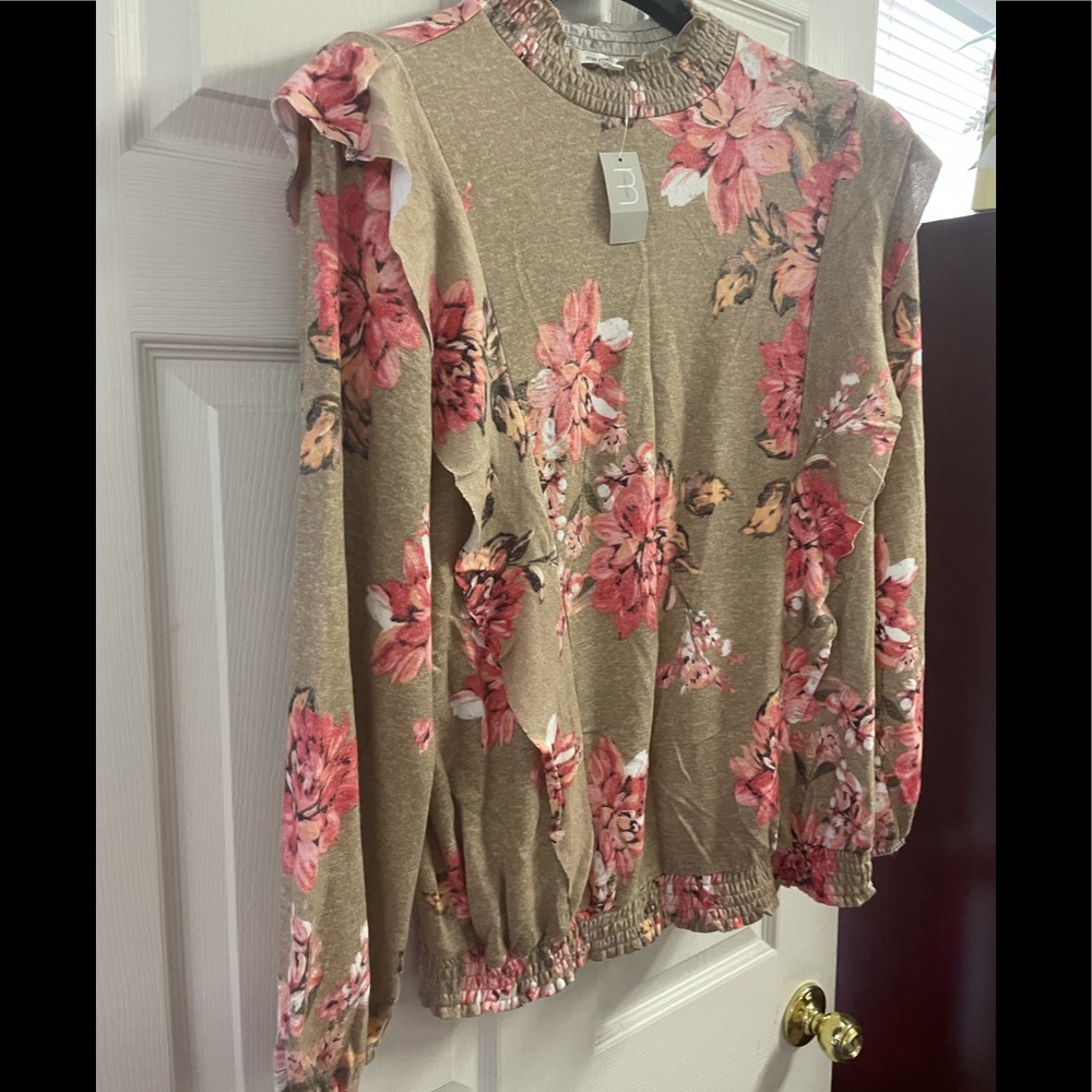 NWT Floral Sweater
